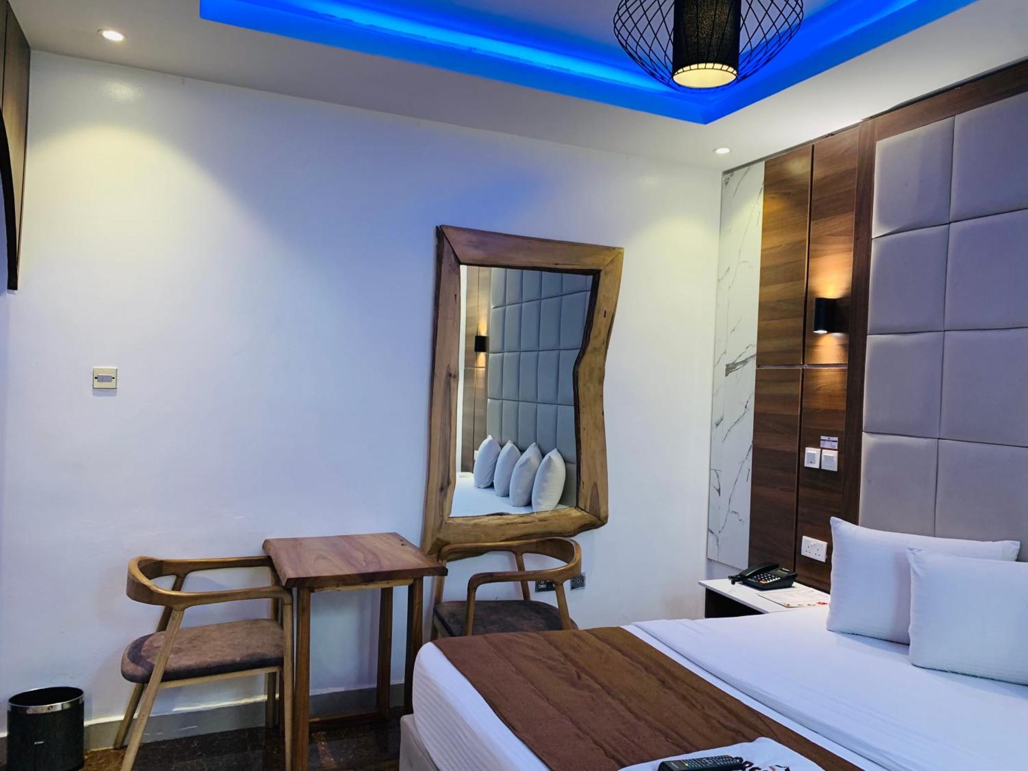 Presken Hotels @ Freedom Way, Lekki Kültér fotó